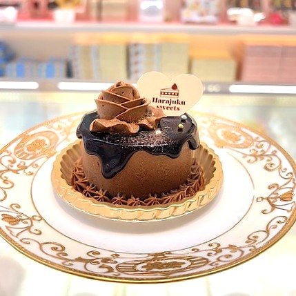 チョコレートバタークリームケーキ